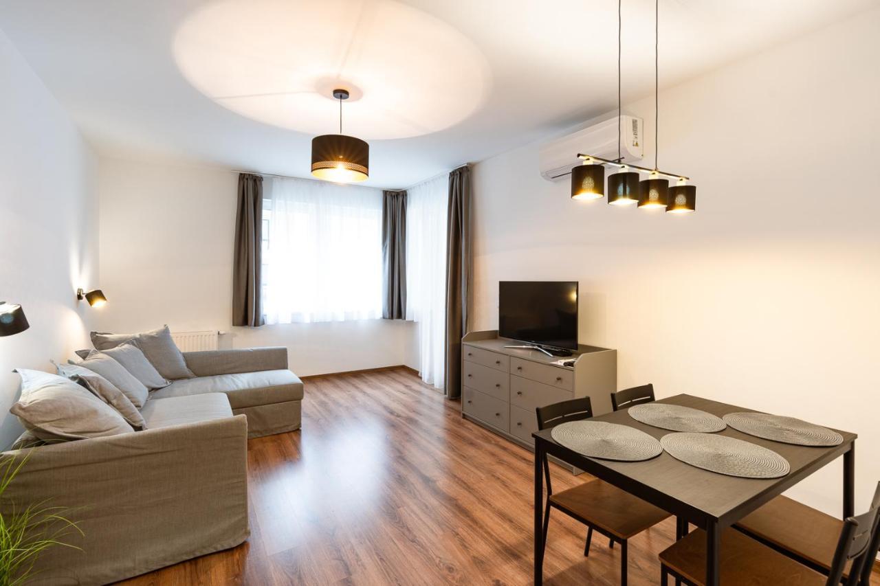 Modern & Newly Built Apartment With Private Garage Budapest Kültér fotó